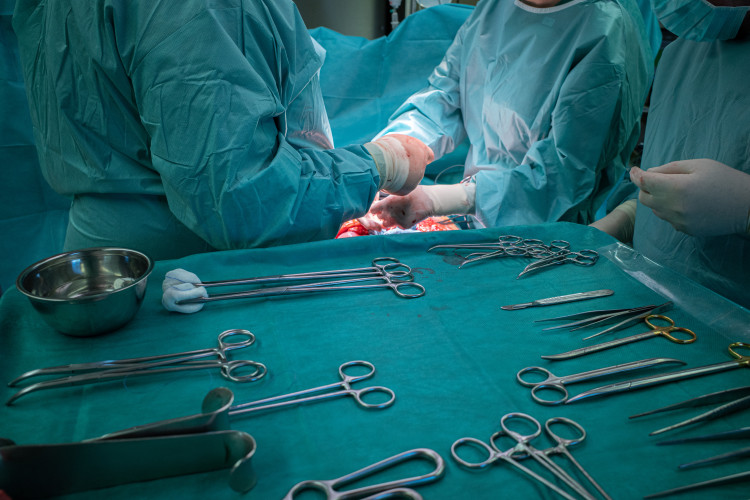 Chirurgen in einer OP